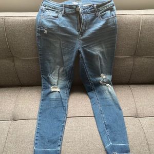 Old Navy Rockstar Skinny Ankle Jean